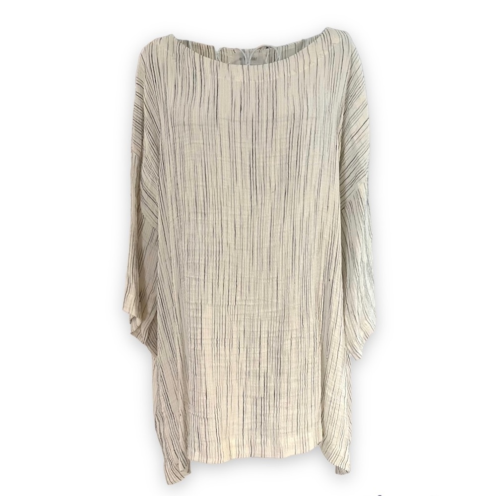 Eskandar Square White & Beige / Gray Scoop Neck Crinkled Linen Top 3/4 Sleeves